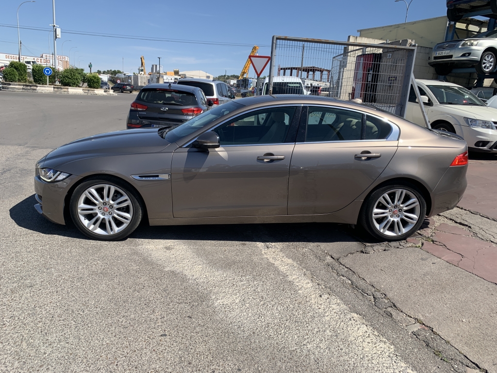 JAGUAR X-E 2.0 D 180CV AUT JAGUAR X-E 2.0 D 180CV AUT