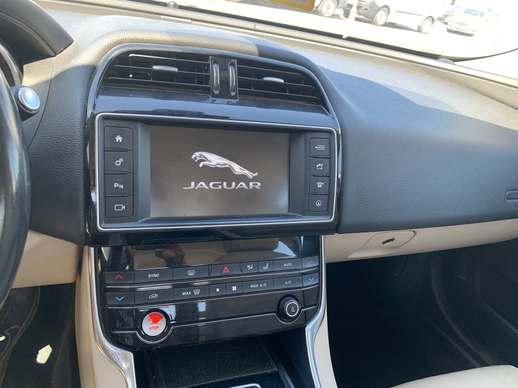 JAGUAR X-E 2.0 D 180CV AUT JAGUAR X-E 2.0 D 180CV AUT