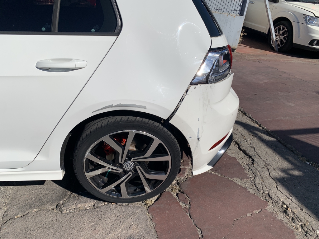 VOLKSWAGEN GOLF VII 1.6 TDI 105CV