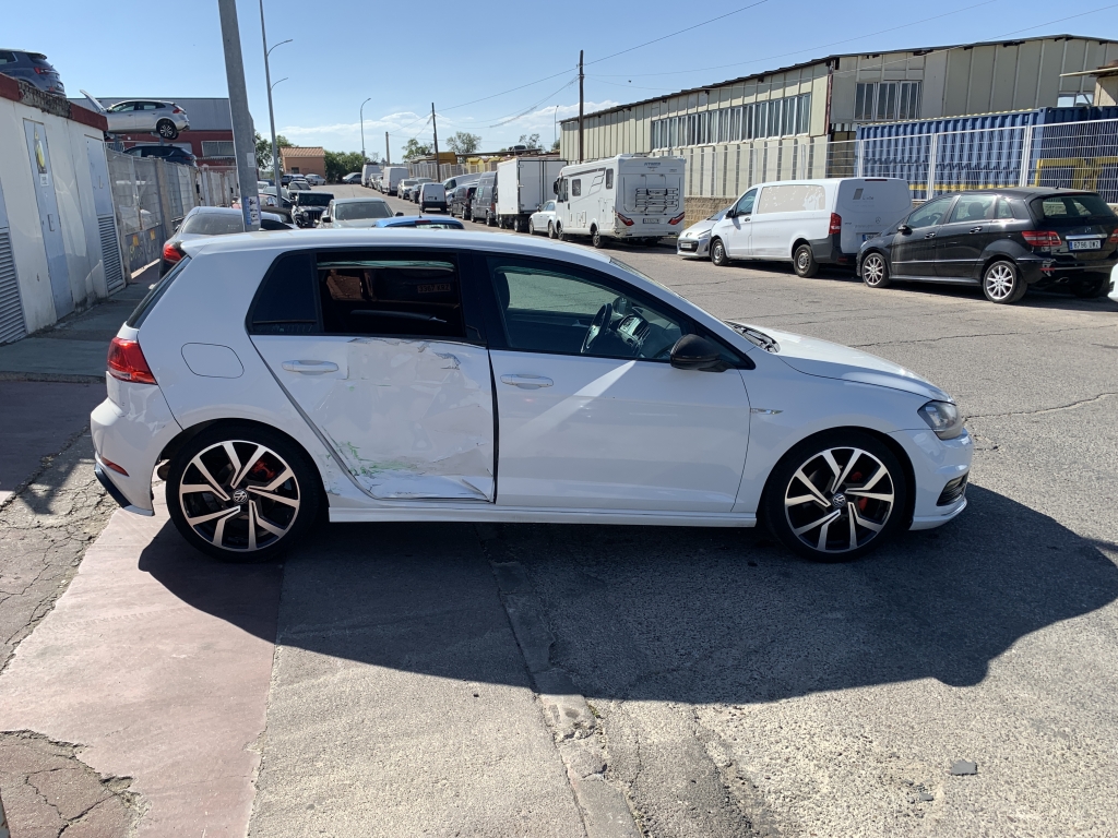 VOLKSWAGEN GOLF VII 1.6 TDI 105CV