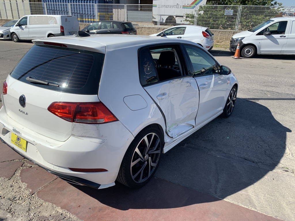VOLKSWAGEN GOLF VII 1.6 TDI 105CV