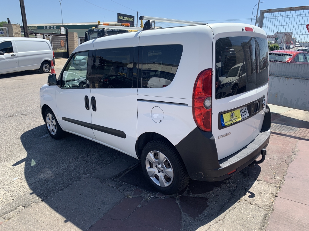 OPEL COMBO 1.3 CDTI 90CV OPEL COMBO 1.3 CDTI 90CV