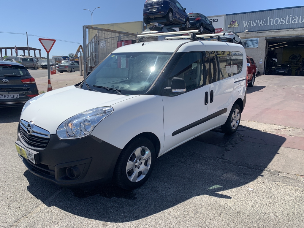 OPEL COMBO 1.3 CDTI 90CV OPEL COMBO 1.3 CDTI 90CV