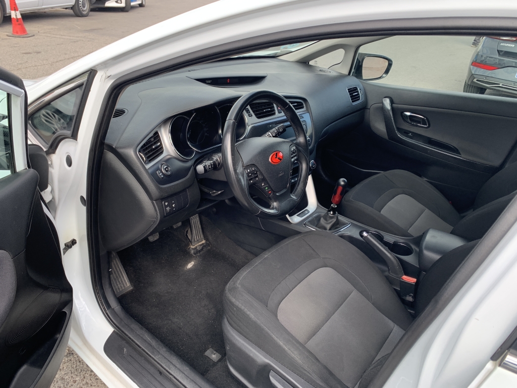 KIA CEED 1.6 GDI 135CV