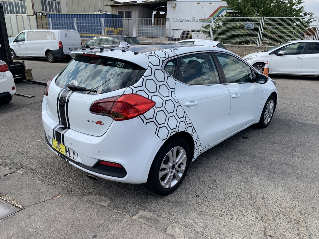 KIA CEED 1.6 GDI 135CV KIA CEED 1.6 GDI 135CV