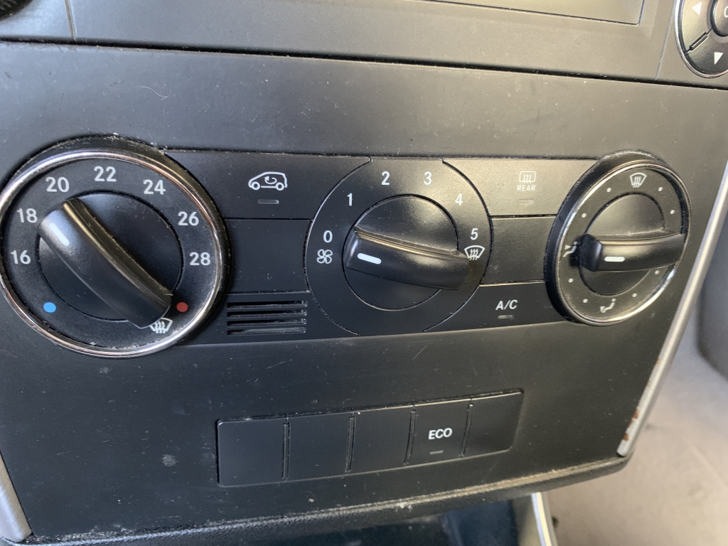 MERCEDES BENZ CLASE B 160 1.5 INY 95CV MERCEDES BENZ CLASE B 160 1.5 INY 95CV