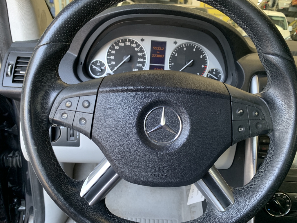 MERCEDES BENZ CLASE B 160 1.5 INY 95CV MERCEDES BENZ CLASE B 160 1.5 INY 95CV