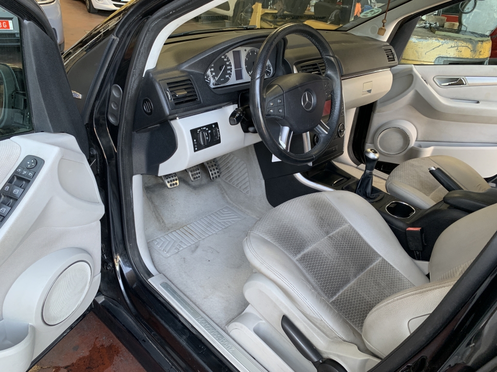 MERCEDES BENZ CLASE B 160 1.5 INY 95CV MERCEDES BENZ CLASE B 160 1.5 INY 95CV