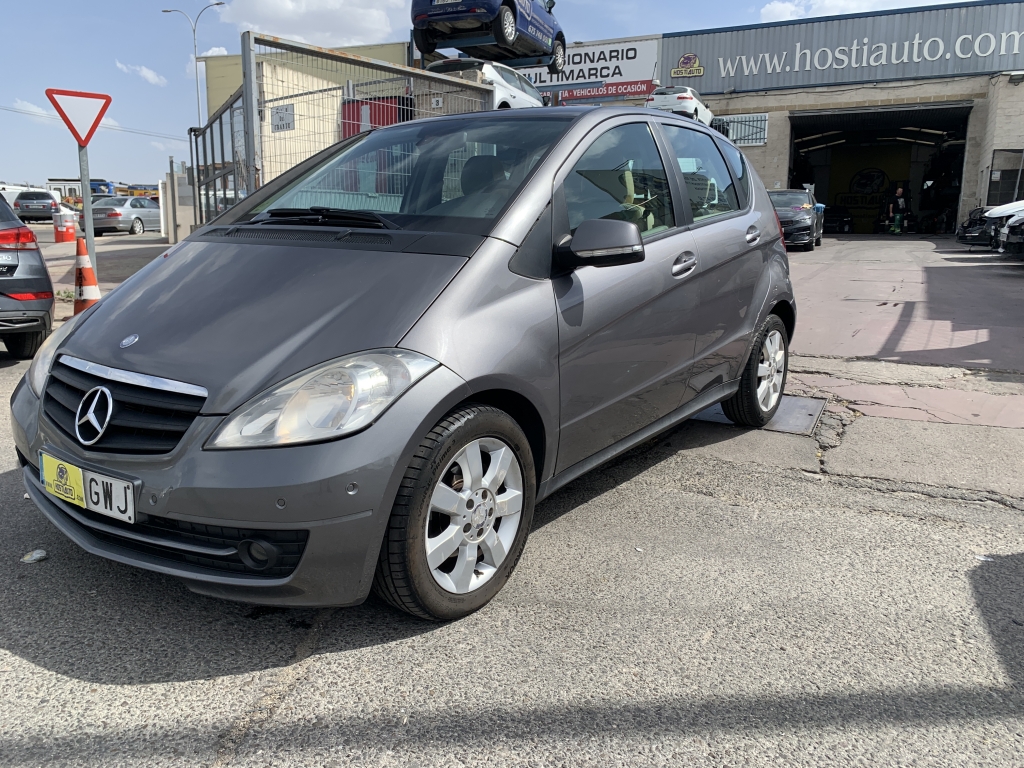 MERCEDES BENZ CLASE A 180 2.0 CDI 110CV MERCEDES BENZ CLASE A 180 2.0 CDI 110CV