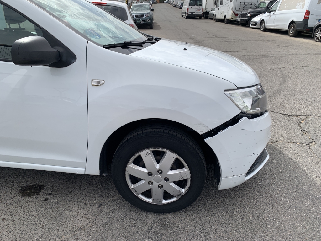 DACIA SANDERO 0.9CC GLP 90CV DACIA SANDERO 0.9CC GLP 90CV