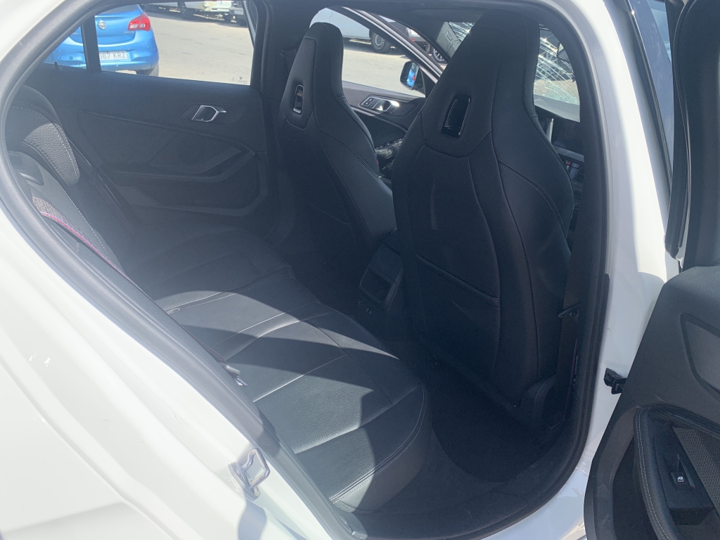 BMW 118 I PACK M PERFONMANCE 1.5 INY 140CV BMW 118 I PACK M PERFONMANCE 1.5 INY 140CV