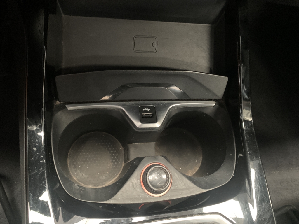 BMW 118 I PACK M PERFONMANCE 1.5 INY 140CV BMW 118 I PACK M PERFONMANCE 1.5 INY 140CV