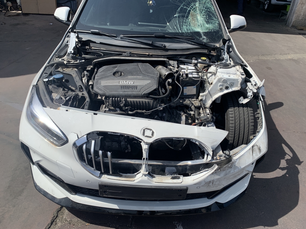 BMW 118 I PACK M PERFONMANCE 1.5 INY 140CV BMW 118 I PACK M PERFONMANCE 1.5 INY 140CV