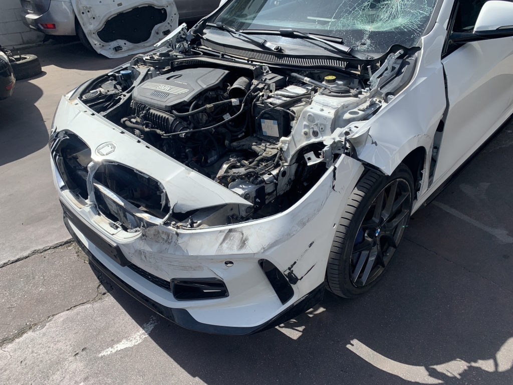 BMW 118 I PACK M PERFONMANCE 1.5 INY 140CV BMW 118 I PACK M PERFONMANCE 1.5 INY 140CV