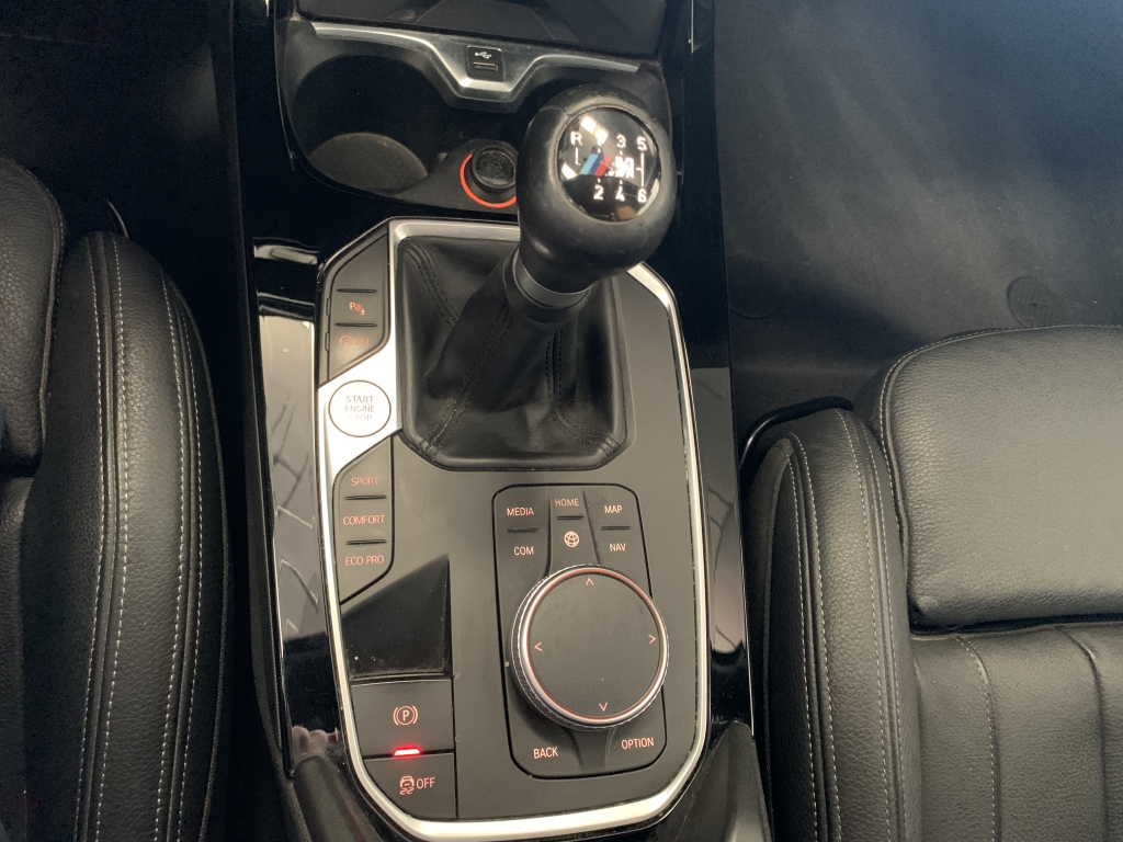 BMW 118 I PACK M PERFONMANCE 1.5 INY 140CV BMW 118 I PACK M PERFONMANCE 1.5 INY 140CV
