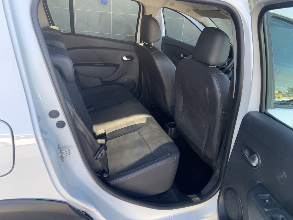 DACIA SANDERO STEPWAY 1.5 DCI 90CV DACIA SANDERO STEPWAY 1.5 DCI 90CV