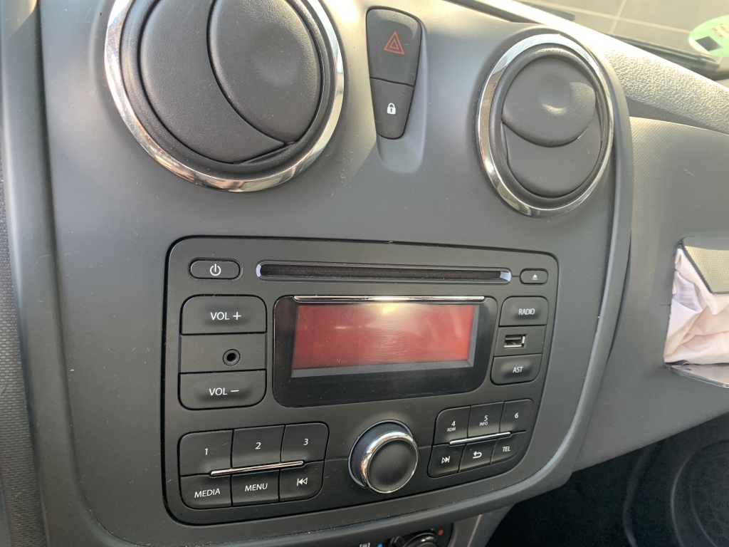 DACIA SANDERO 1.2 INY 75CV