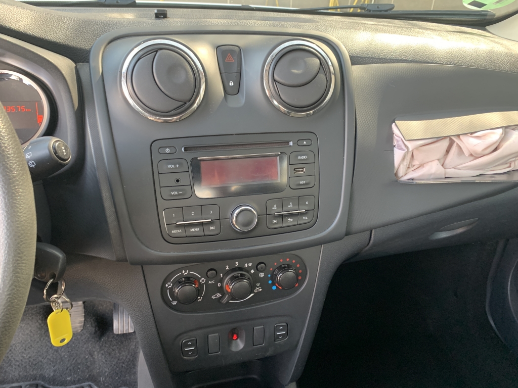 DACIA SANDERO 1.2 INY 75CV