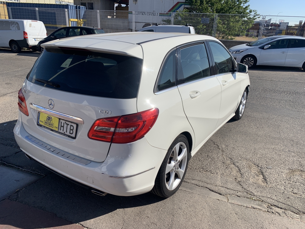 MERCEDES BENZ CLASE B 180 CDI 1.8 110CV MERCEDES BENZ CLASE B 180 CDI 1.8 110CV