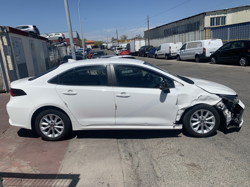 TOYOTA COROLLA 1.8 HIBRIDO 140CV AUT