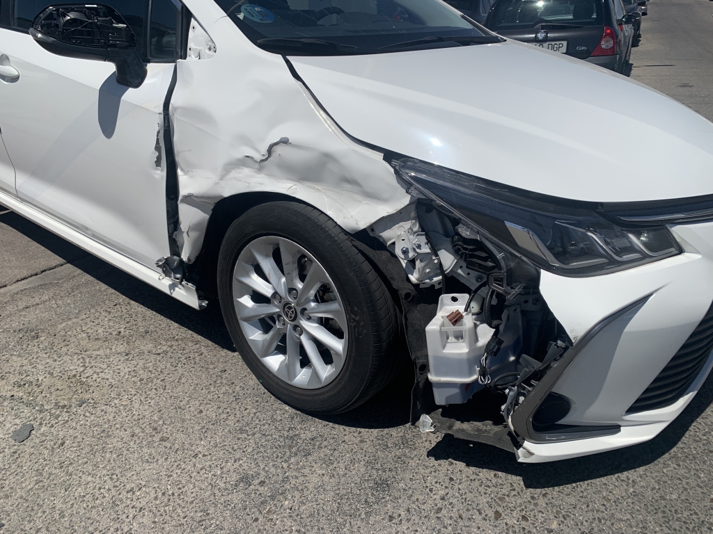 TOYOTA COROLLA 1.8 HIBRIDO 140CV AUT