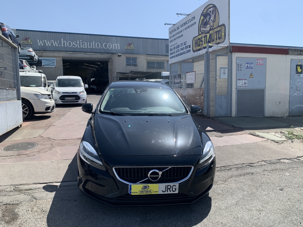 VOLVO V-40 2.0 D 150CV VOLVO V-40 2.0 D 150CV