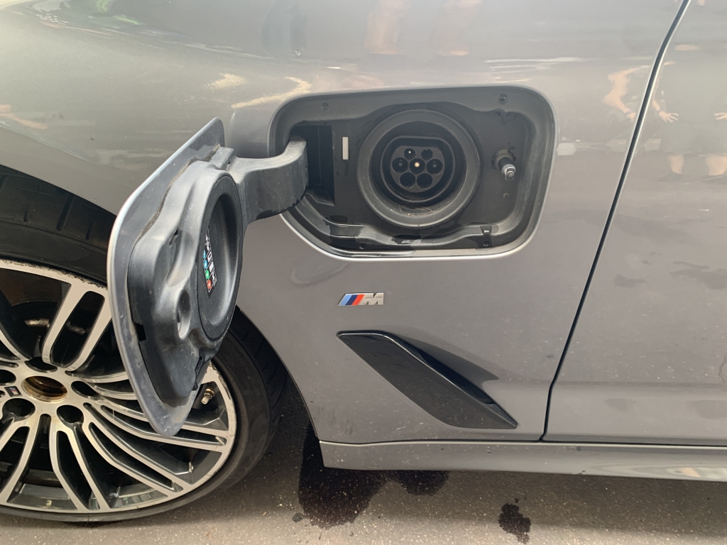 BMW 530 HYBRIDO ENCHUFABLE 2.0 252CV PERFORMANCE BMW 530 HYBRIDO ENCHUFABLE 2.0 252CV PERFORMANCE