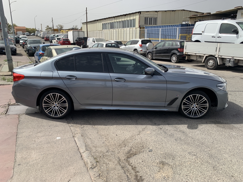 BMW 530 HYBRIDO ENCHUFABLE 2.0 252CV PERFORMANCEBMW 530 HYBRIDO ENCHUFABLE 2.0 252CV PERFORMANCE BMW 530 HYBRIDO ENCHUFABLE 2.0 252CV PERFORMANCEBMW 530 HYBRIDO ENCHUFABLE 2.0 252CV PERFORMANCE