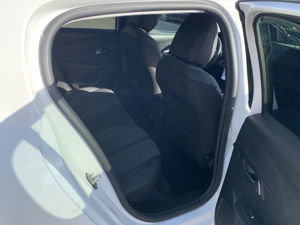 PEUGEOT 208 1.2 HIBRIDO 100CV AUT