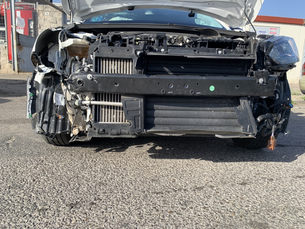 PEUGEOT 208 1.2 HIBRIDO 100CV AUT