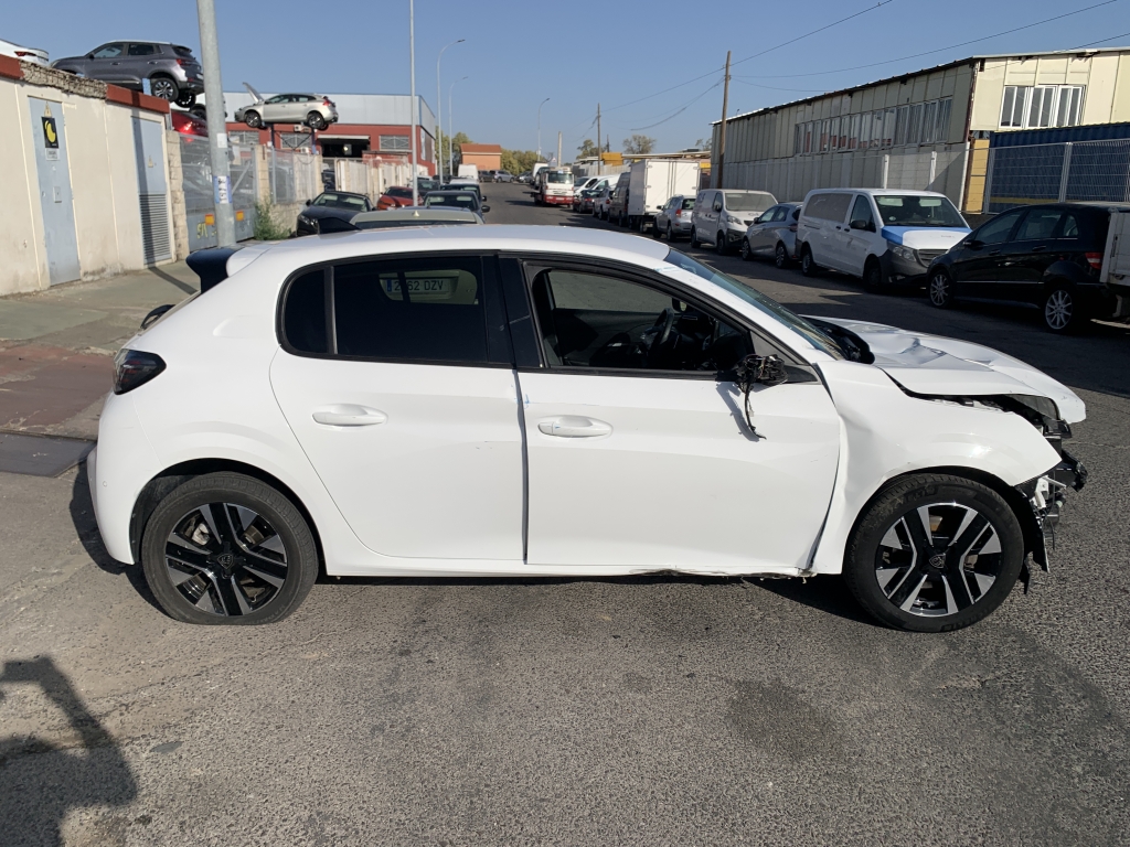 PEUGEOT 208 1.2 HIBRIDO 100CV AUT