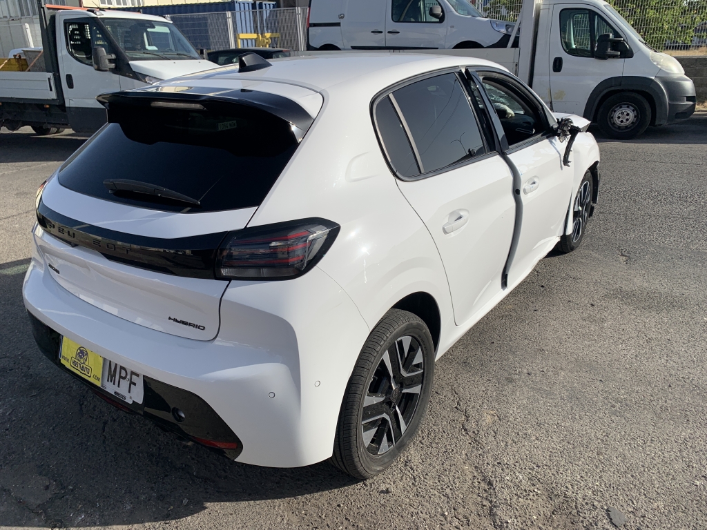 PEUGEOT 208 1.2 HIBRIDO 100CV AUT