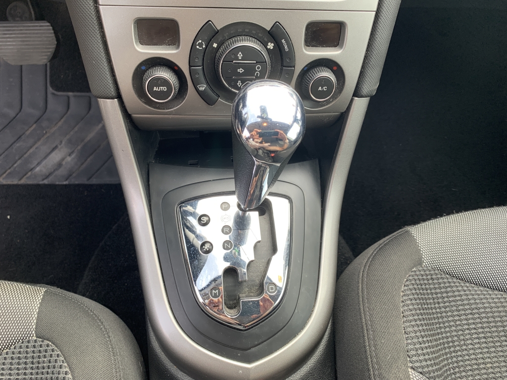 PEUGEOT 308 1.6 INY 120CV AUTOMATICO PEUGEOT 308 1.6 INY 120CV AUTOMATICO