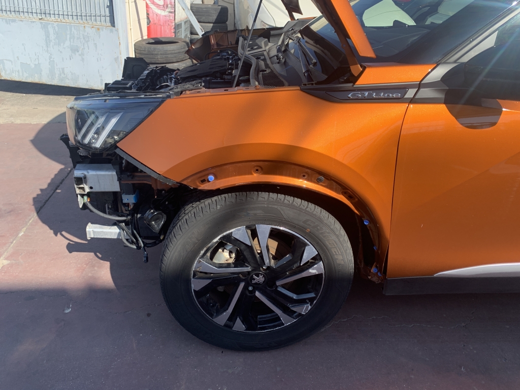 PEUGEOT 2008 GT-LINE 1.5 HDI 130CV AUTOMATICO