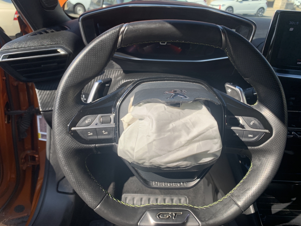 PEUGEOT 2008 GT-LINE 1.5 HDI 130CV AUTOMATICO