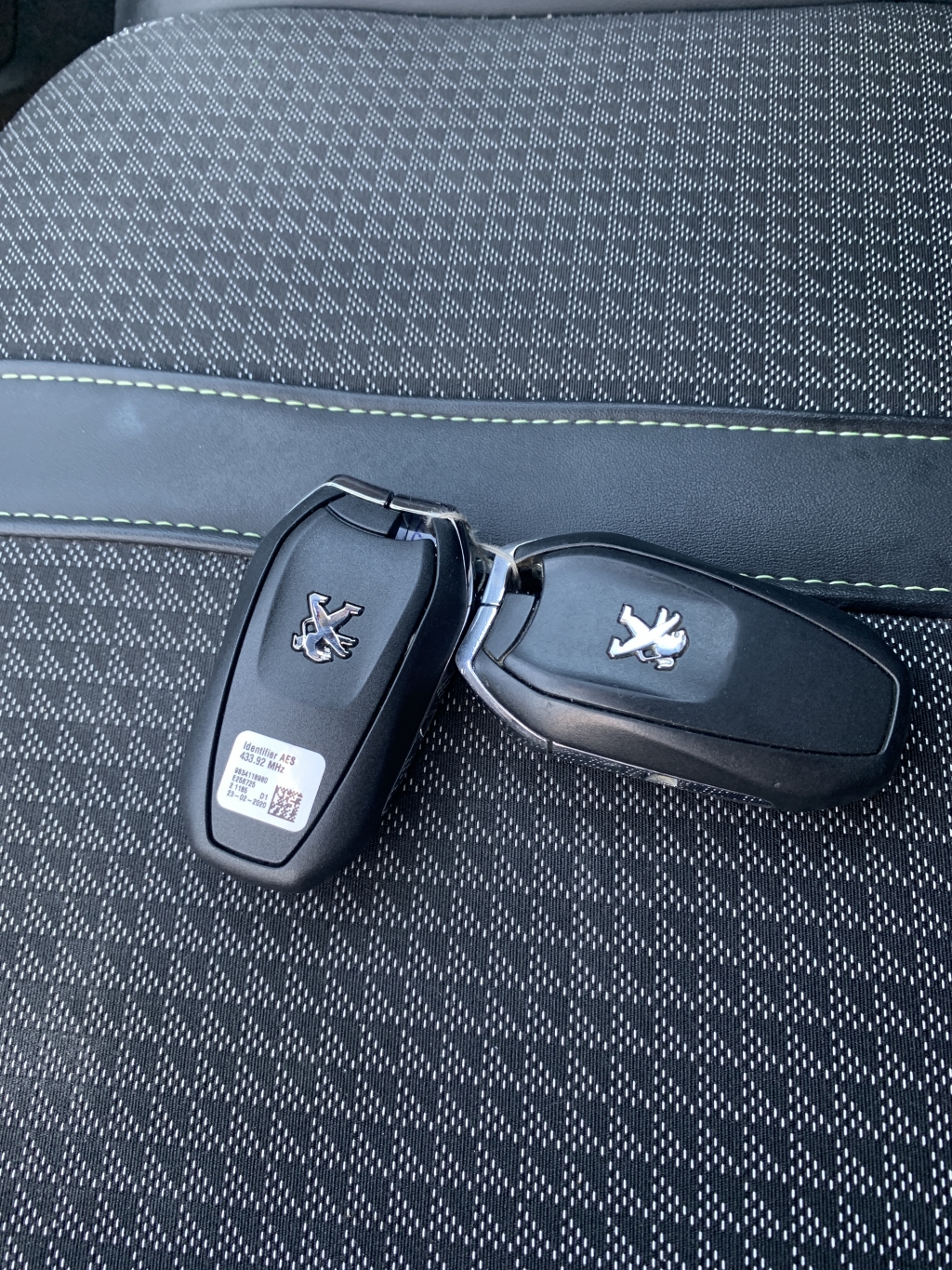 PEUGEOT 2008 GT-LINE 1.5 HDI 130CV AUTOMATICO