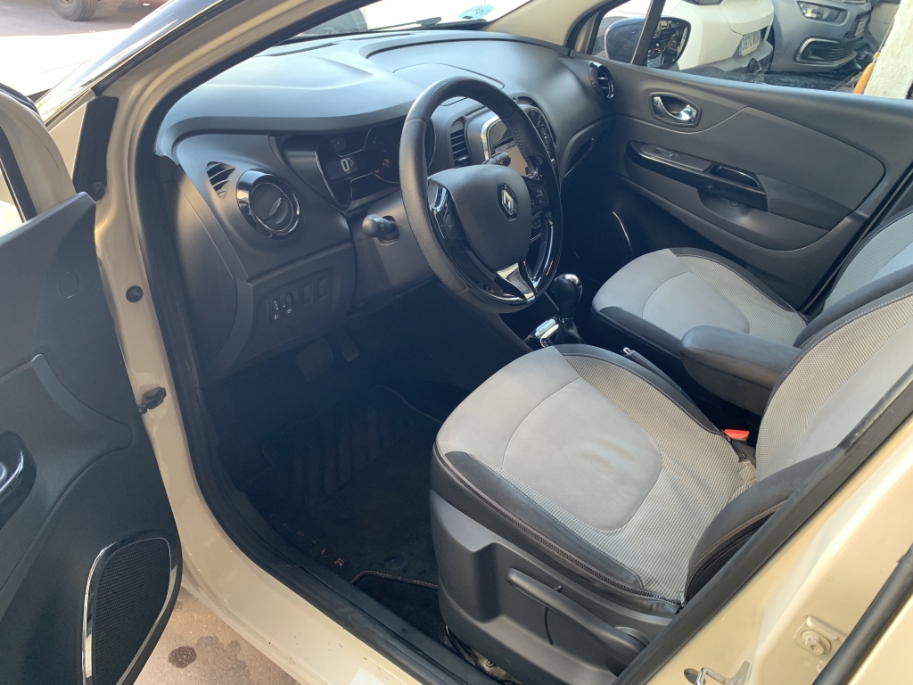 RENAULT CAPTUR 1.2 INY 120CV RENAULT CAPTUR 1.2 INY 120CV