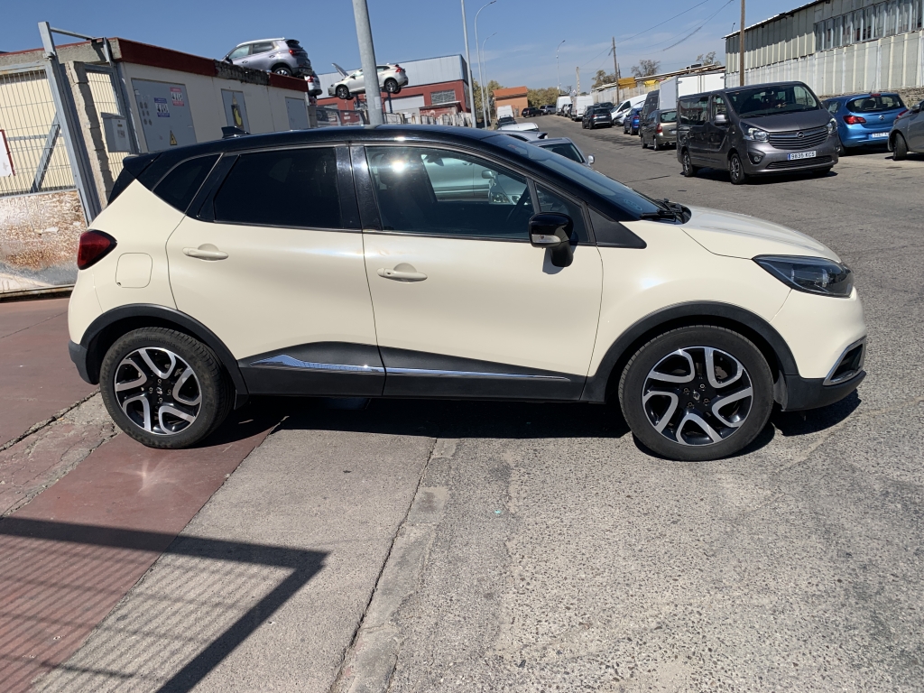 RENAULT CAPTUR 1.2 INY 120CV RENAULT CAPTUR 1.2 INY 120CV