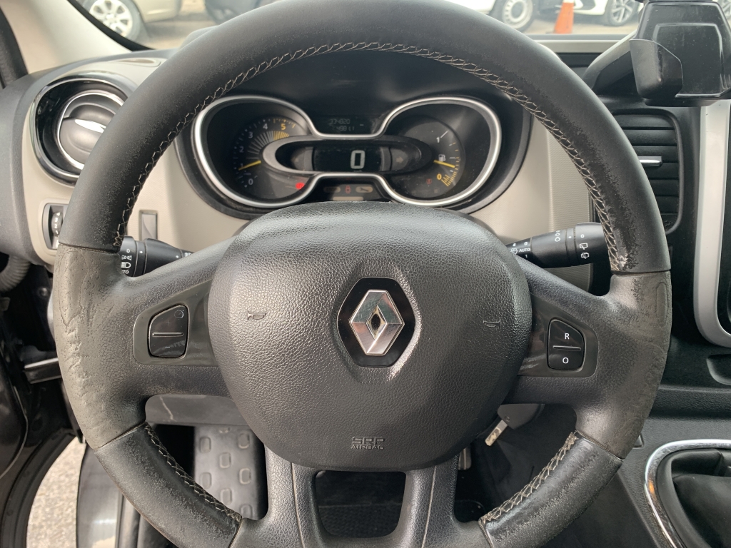 RENAULT TRAFIC 1.6 DCI 120CV 8 PLAZAS RENAULT TRAFIC 1.6 DCI 120CV 8 PLAZAS
