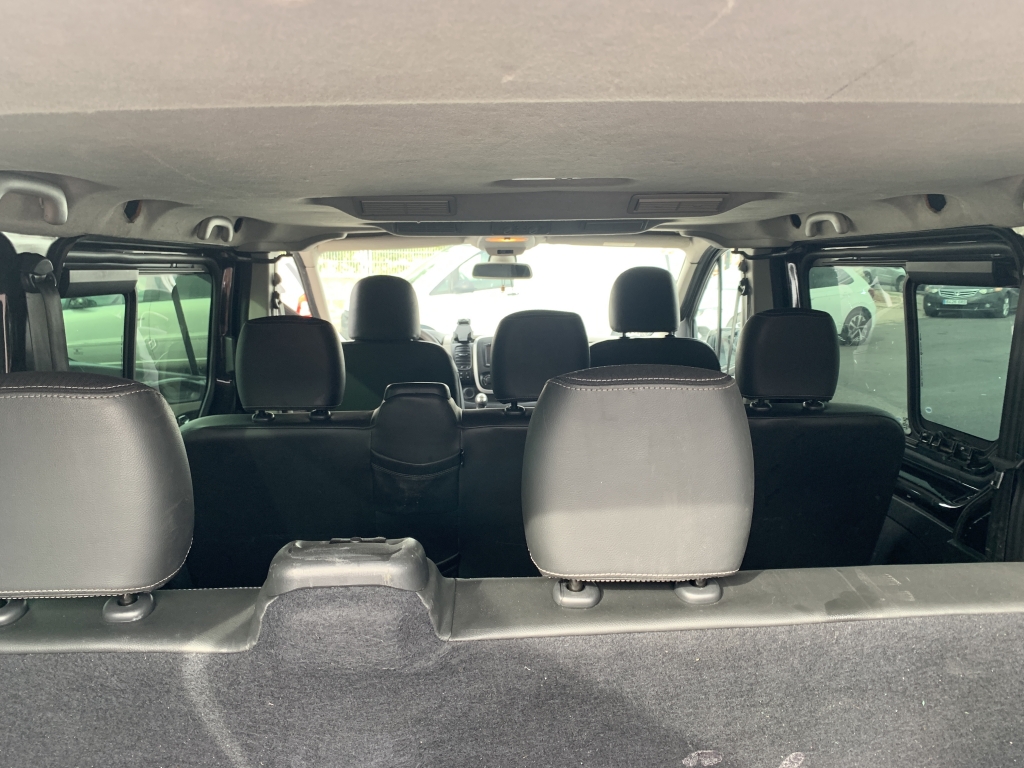 RENAULT TRAFIC 1.6 DCI 120CV 8 PLAZAS RENAULT TRAFIC 1.6 DCI 120CV 8 PLAZAS