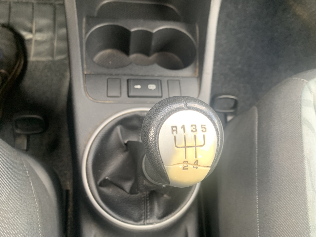 SKODA FABIA 1.2 INY 60CV SKODA FABIA 1.2 INY 60CV