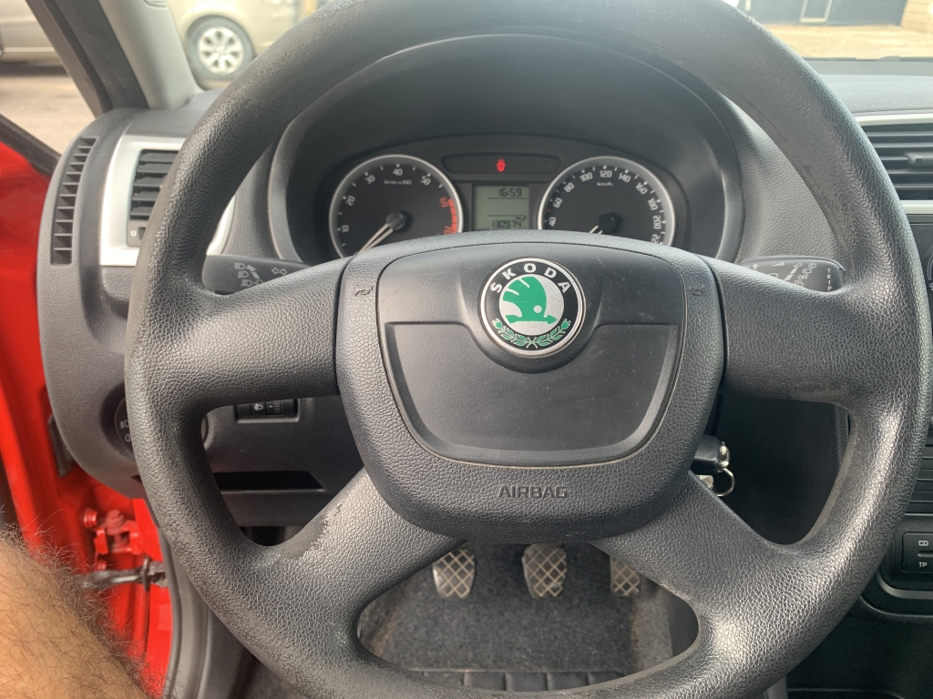 SKODA FABIA 1.2 INY 60CV SKODA FABIA 1.2 INY 60CV