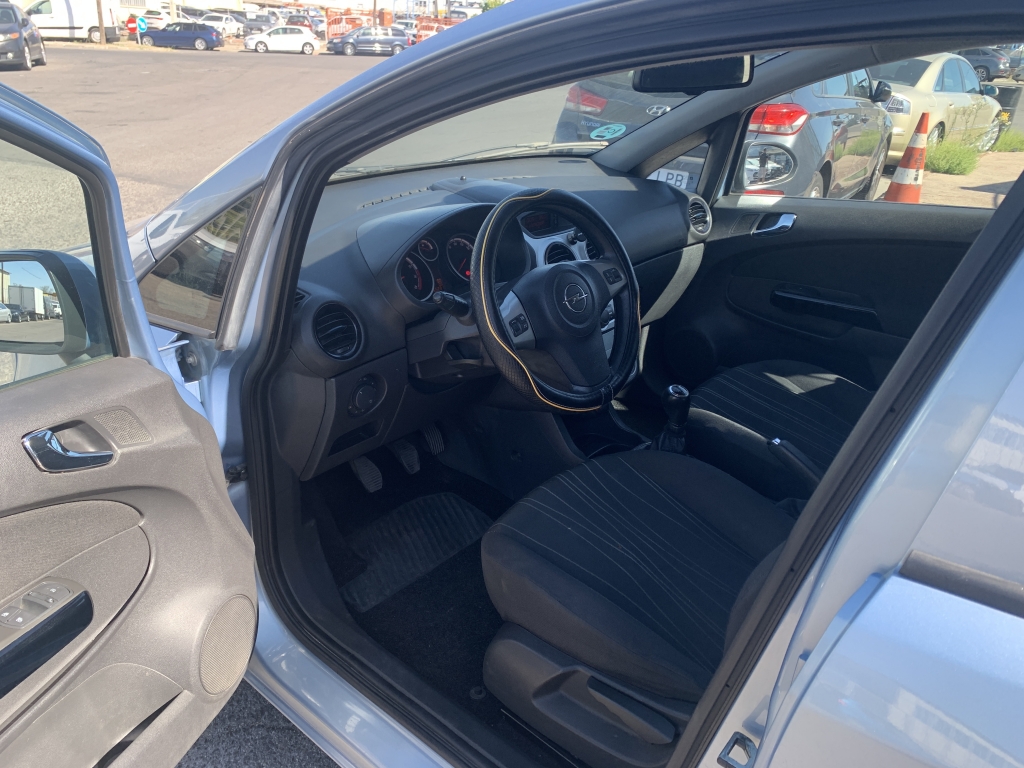 OPEL CORSA 1.4 INY 90CV OPEL CORSA 1.4 INY 90CV