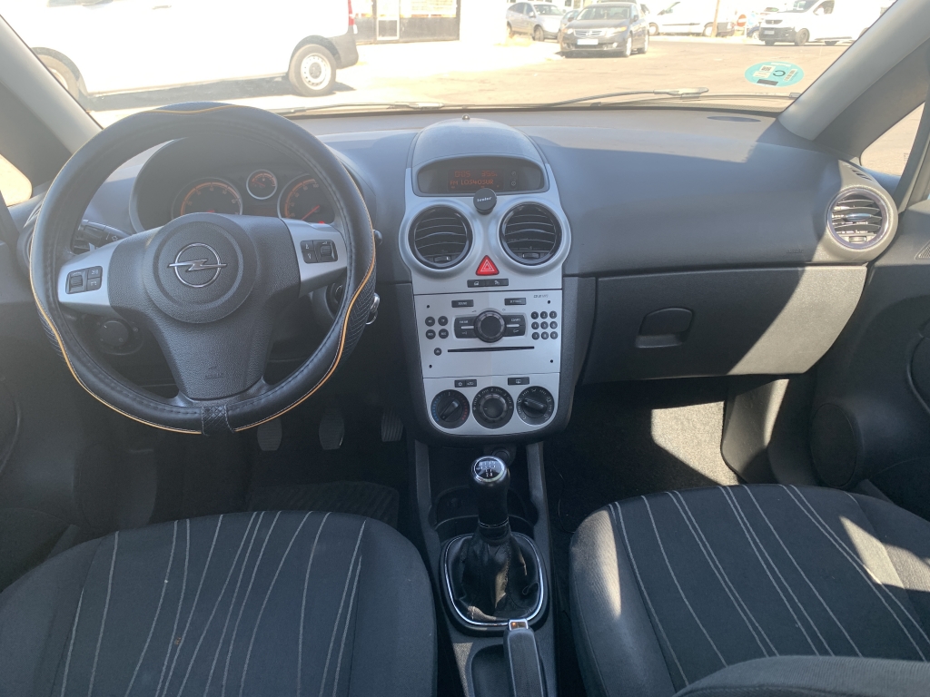OPEL CORSA 1.4 INY 90CV OPEL CORSA 1.4 INY 90CV