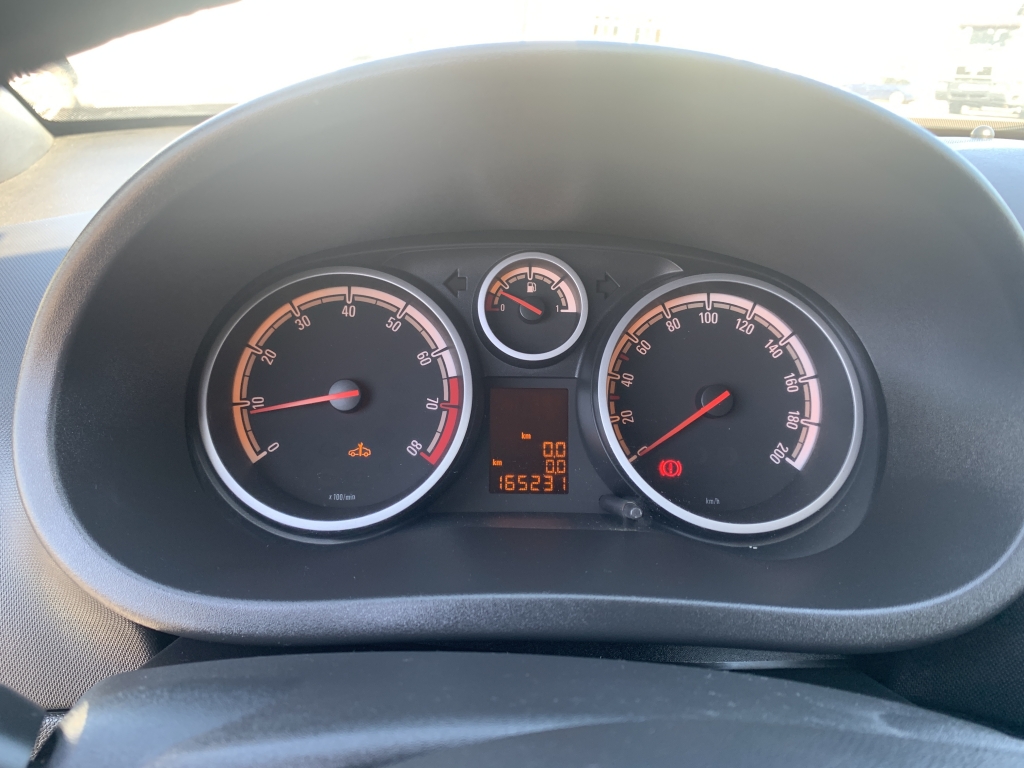 OPEL CORSA 1.4 INY 90CV OPEL CORSA 1.4 INY 90CV