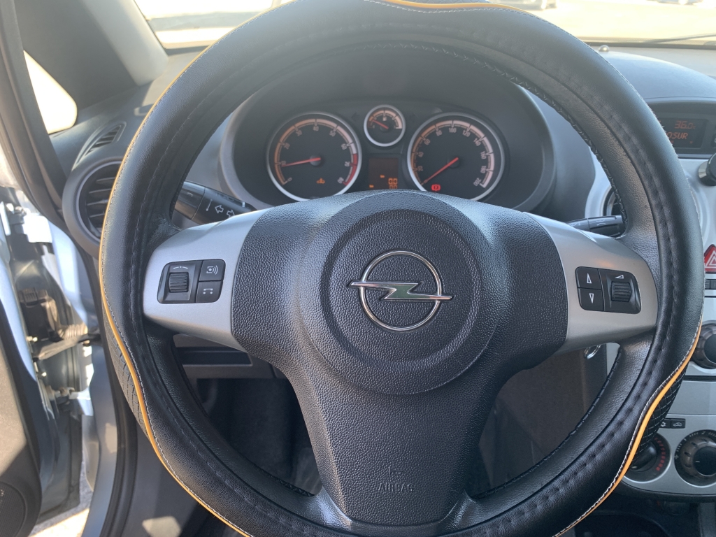 OPEL CORSA 1.4 INY 90CV OPEL CORSA 1.4 INY 90CV
