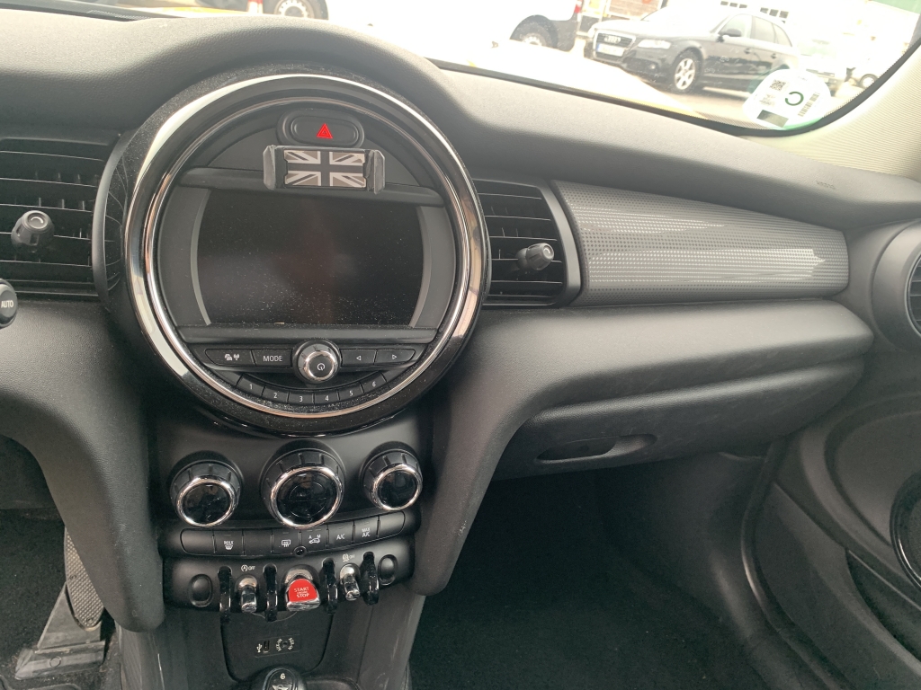 MINI COOPER 1.5 INY 136CV