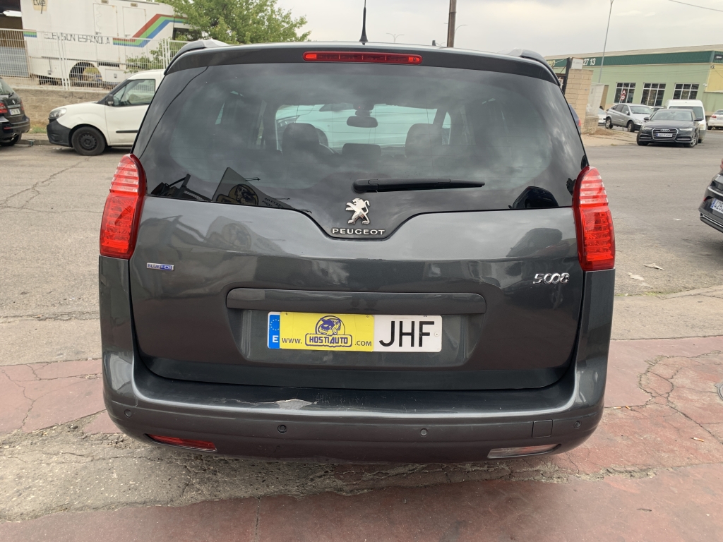 PEUGEOT 5008 1.6 HDI 120CV 7 PLAZAS AUT