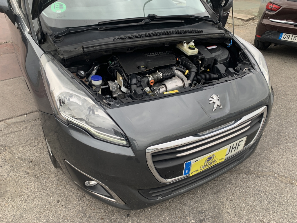 PEUGEOT 5008 1.6 HDI 120CV 7 PLAZAS AUT PEUGEOT 5008 1.6 HDI 120CV 7 PLAZAS AUT