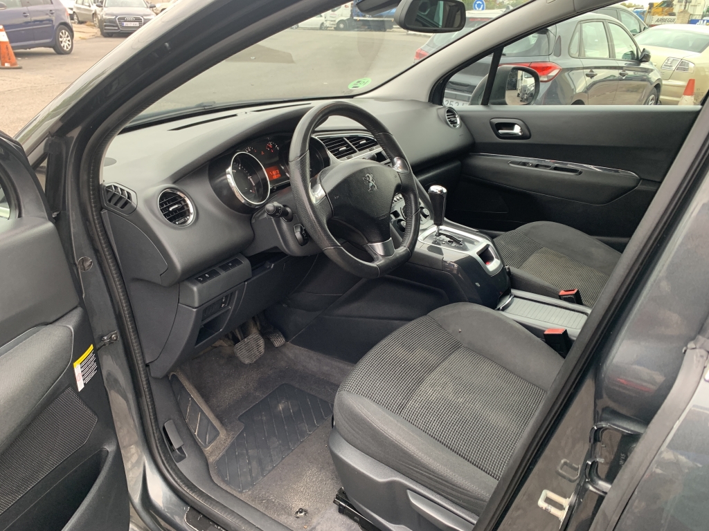 PEUGEOT 5008 1.6 HDI 120CV 7 PLAZAS AUT PEUGEOT 5008 1.6 HDI 120CV 7 PLAZAS AUT